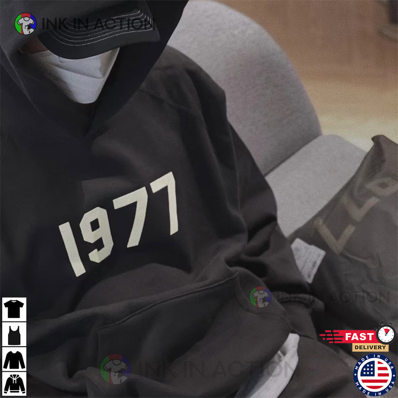 1977 essentials hoodie