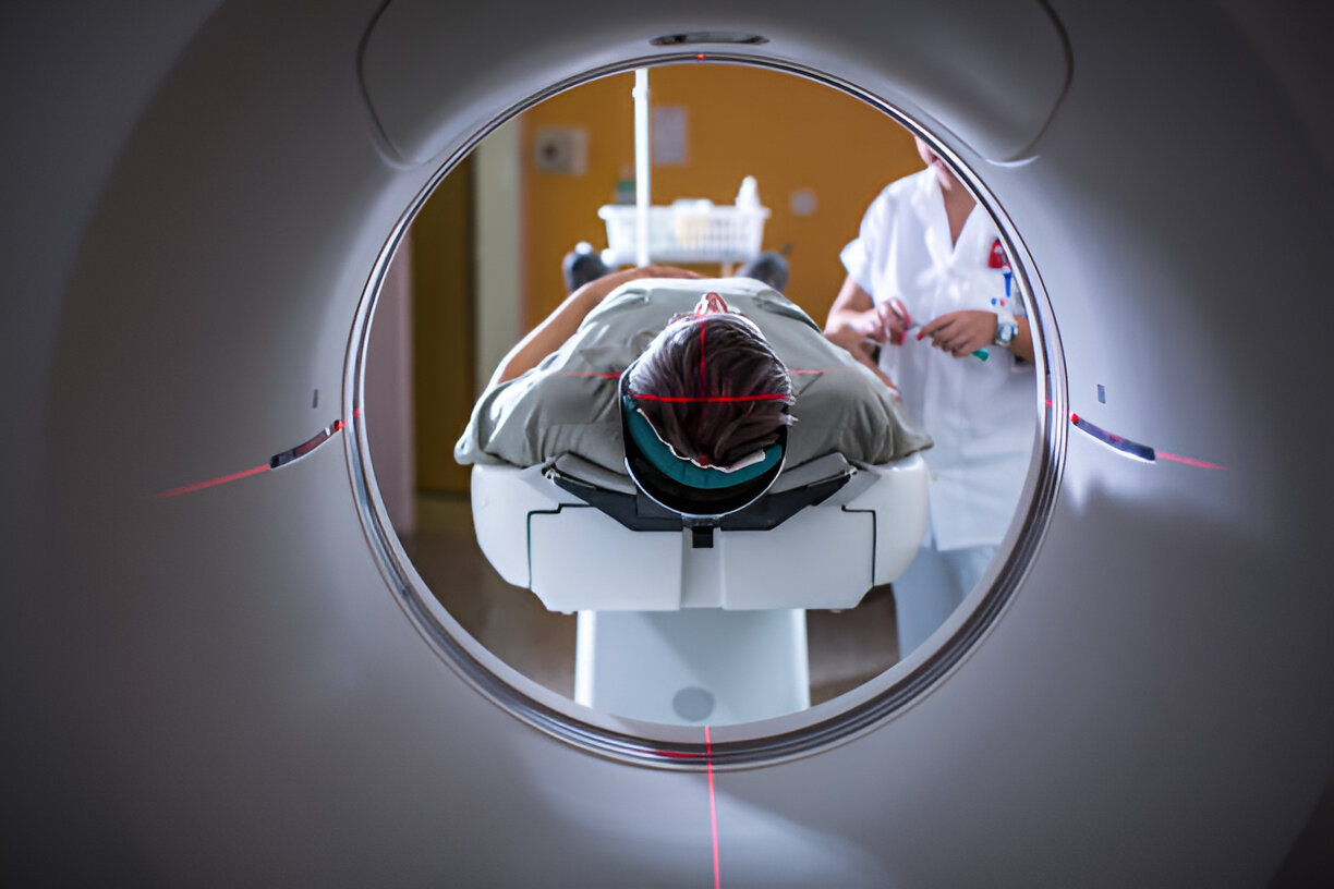 Traditional Radiation vs. Proton Therapy